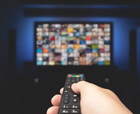 Les Français peuvent économiser jusqu'à 1253 € par an en quittant le streaming et la TV