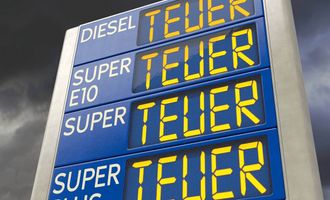 Jede relevante Benzinpreise-Statistik: Benzinpreisentwicklung 2023